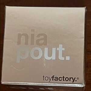 Nia Pout Serum Lip Mask
